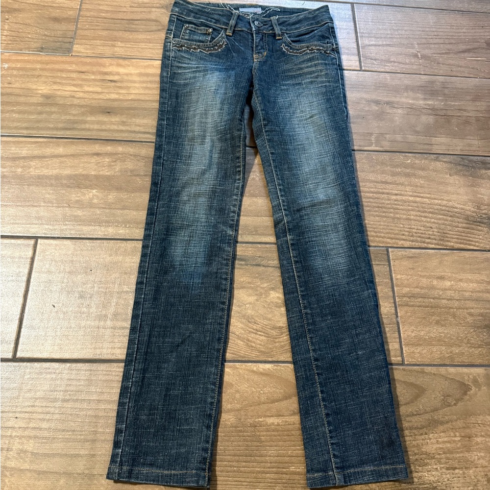 Women's Skinny Jeans - Blue
W28 /Rise 9 inches / inseam 29 inches